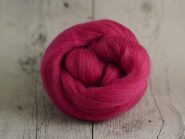 CHUNKY wool red raspberry 100 % virgin wool from the merino sheep