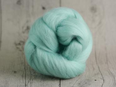 CHUNKY wool lagoon green 100 % virgin wool from the merino sheep