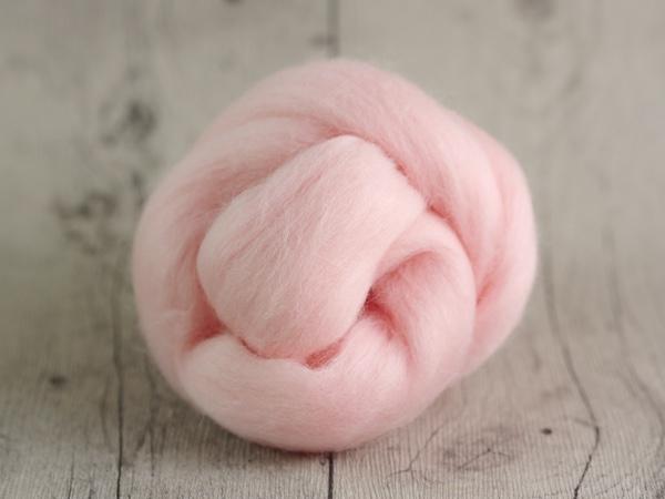 CHUNKY wool antique pink 100 % virgin wool from the merino sheep