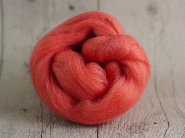 Chunky Wolle blüten rot 100% Schurwolle vom Merinoschaf